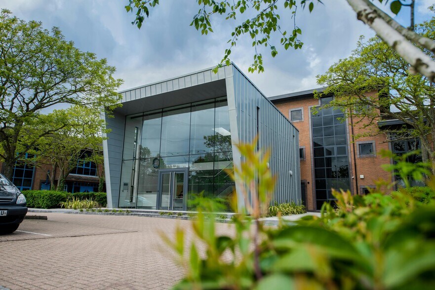 8 Barnes Wallis Rd, Fareham en alquiler - Foto del edificio - Imagen 1 de 8