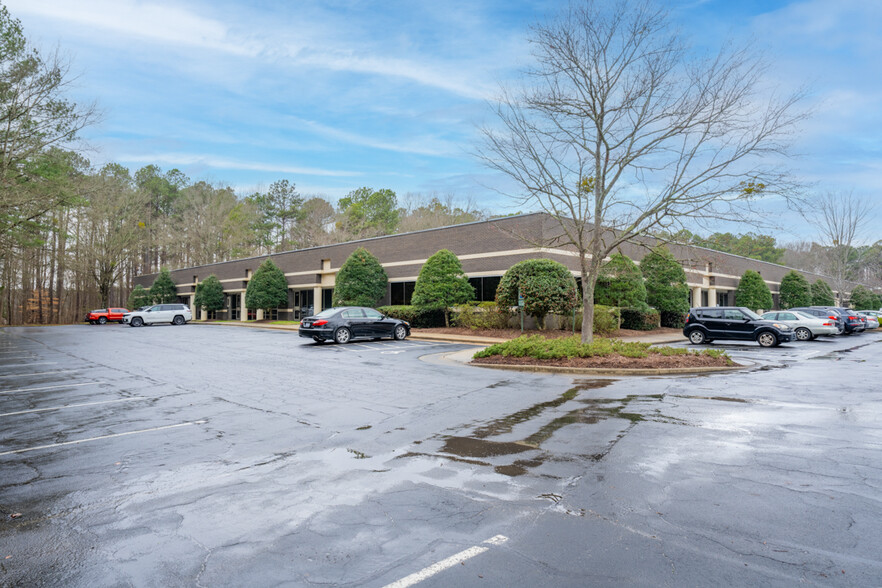 2500 Gateway Centre Blvd, Morrisville, NC en alquiler - Foto del edificio - Imagen 2 de 16