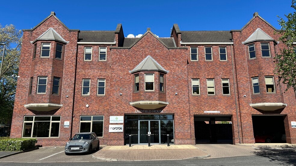Station Rd, Wilmslow en alquiler - Foto del edificio - Imagen 1 de 9