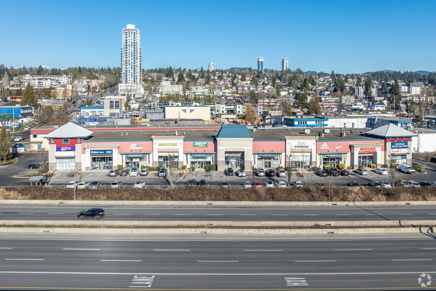 75 Blue Mountain St, Coquitlam, BC en venta - Foto del edificio - Imagen 2 de 5