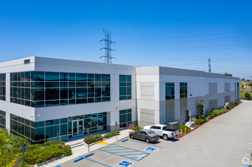 13001 Temple Ave, City Of Industry, CA en venta - Foto del edificio - Imagen 3 de 17