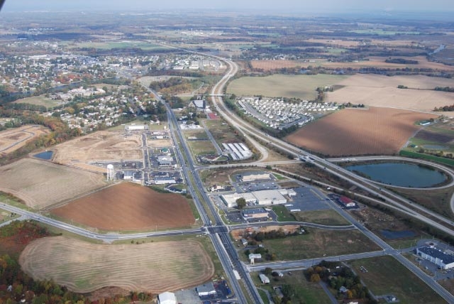 308 N Corey Ln, Smyrna, DE en alquiler - Foto del edificio - Imagen 1 de 2