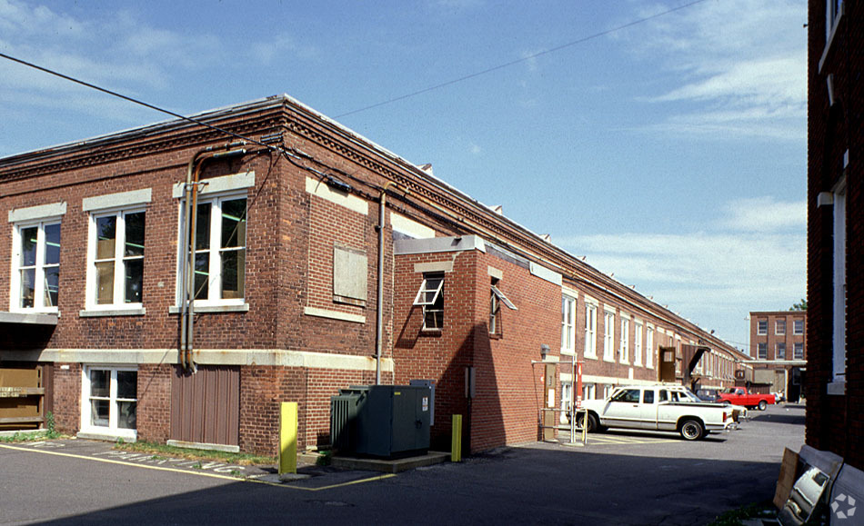 955 Connecticut Ave, Bridgeport, CT en alquiler - Foto del edificio - Imagen 1 de 8