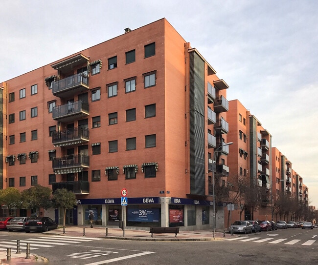 Más detalles de Calle los Nardos, 129, Alcorcón - Edificio residencial​ en venta