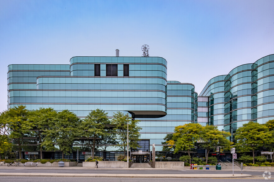 10-20 York Mills Rd, Toronto, ON en alquiler - Foto del edificio - Imagen 3 de 5