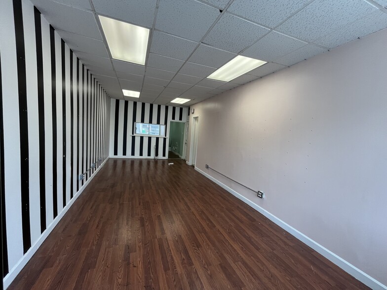 3415-3417 W Fullerton Ave, Chicago, IL en alquiler - Foto del interior - Imagen 3 de 11