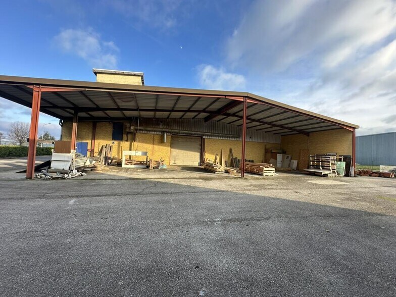Flex en Lentilly en venta - Foto del edificio - Imagen 3 de 7