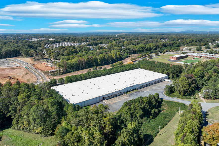 2600 Buford Hwy, Buford, GA en alquiler - Foto del edificio - Imagen 1 de 37