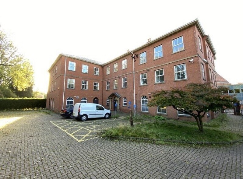 Silverwell St, Bolton en alquiler - Foto del edificio - Imagen 2 de 14