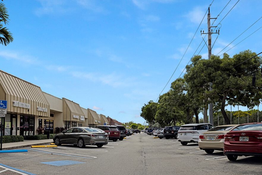 10750-10806 Wiles Rd, Coral Springs, FL en alquiler - Foto del edificio - Imagen 3 de 3