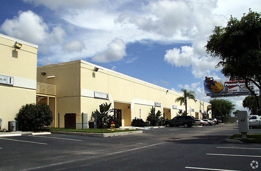 3750 Hacienda Blvd, Davie, FL en alquiler - Foto del edificio - Imagen 3 de 8