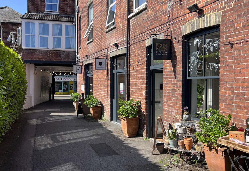 Fisherton St, Salisbury en venta - Foto del edificio - Imagen 2 de 6