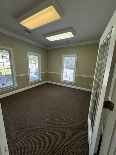 5050 Warm Springs Rd, Columbus, GA en alquiler - Foto del interior - Imagen 3 de 6