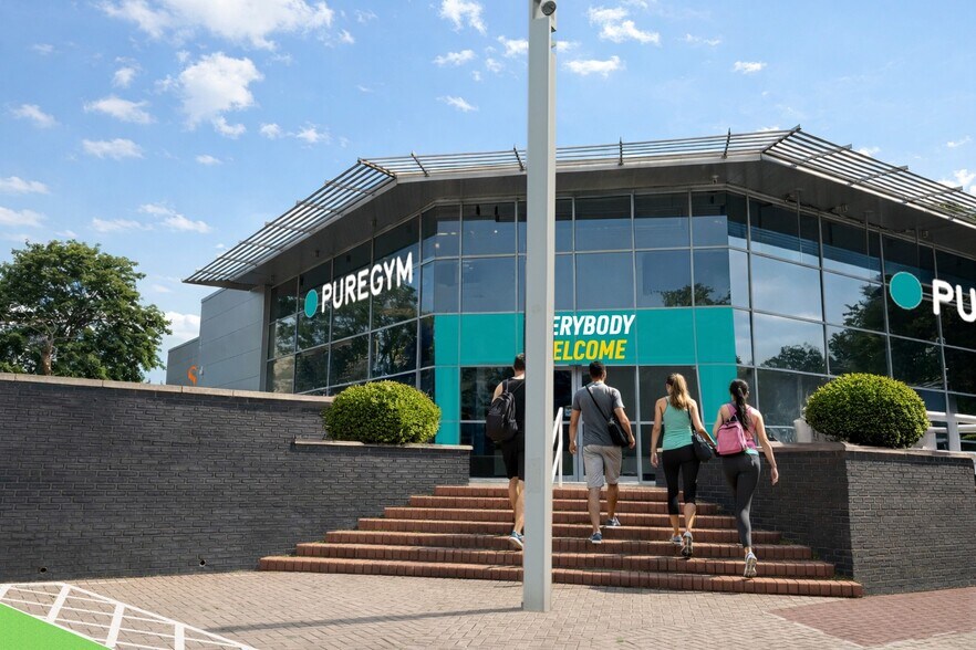Stockport Rd, Hyde en venta - Foto del edificio - Imagen 2 de 5