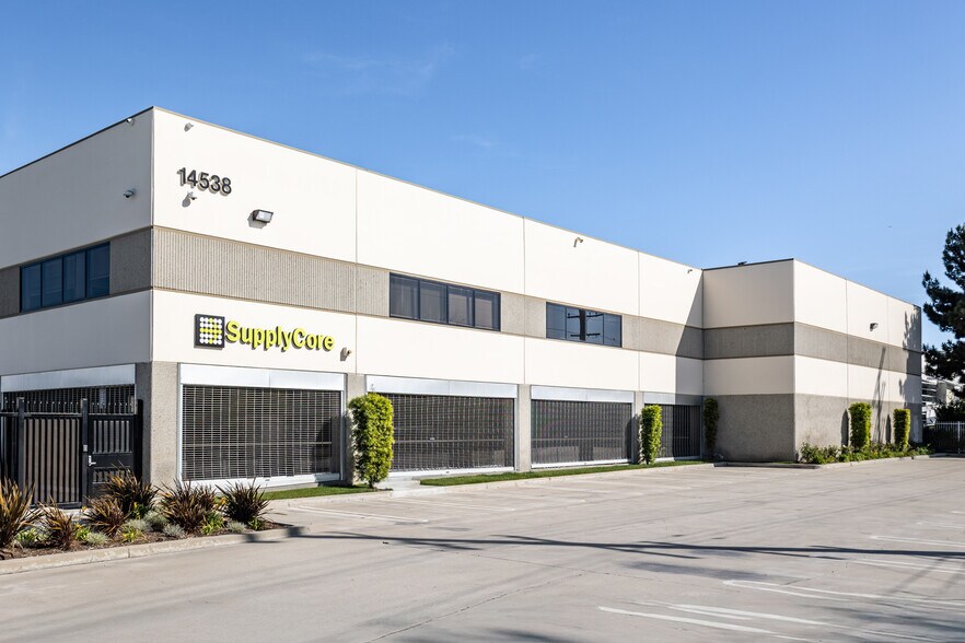 14512-14518 Garfield Ave, Paramount, CA en alquiler - Foto del edificio - Imagen 3 de 11