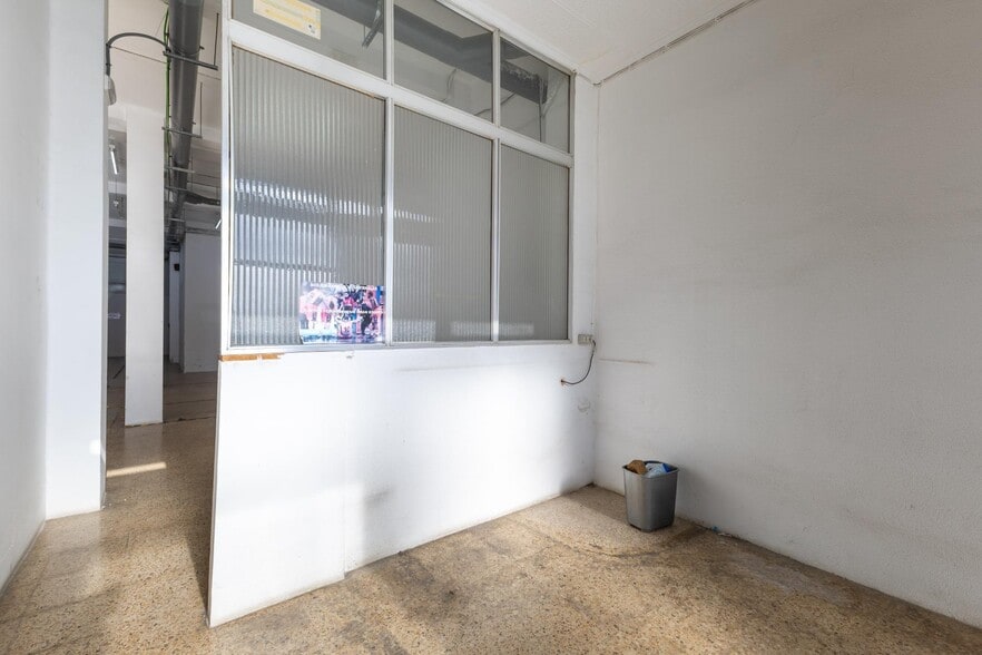 Local en València, Valencia en alquiler - Foto del edificio - Imagen 2 de 35