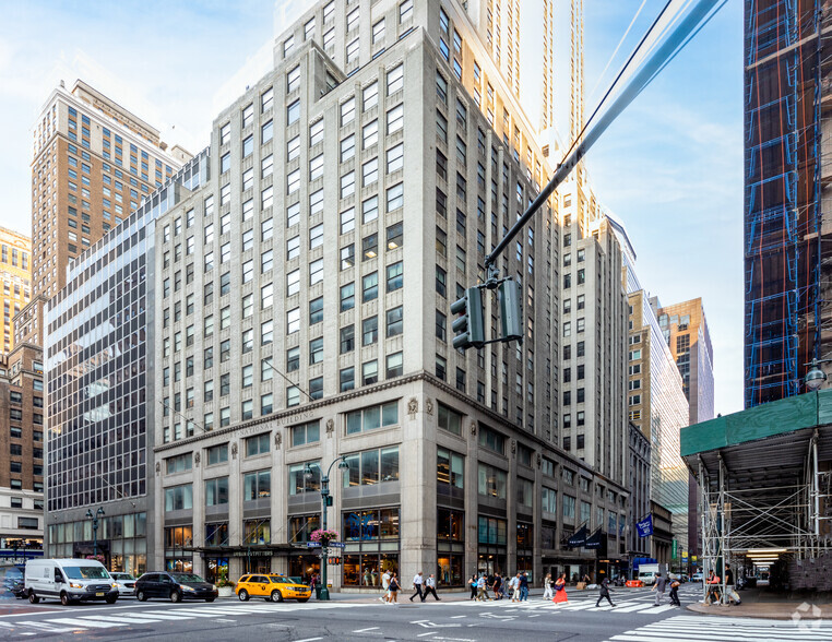 521 Fifth Ave, New York, NY en alquiler - Foto del edificio - Imagen 1 de 10