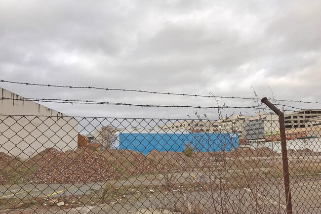 Más detalles de Calle Casas de Miravete, 28, Madrid - Terreno en venta