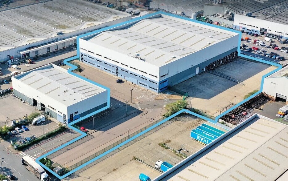 Millmarsh Ln, Enfield en alquiler - Foto del edificio - Imagen 2 de 3