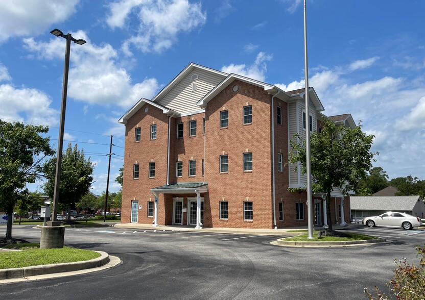 23077 Three Notch Rd, California, MD en alquiler - Foto del edificio - Imagen 1 de 15