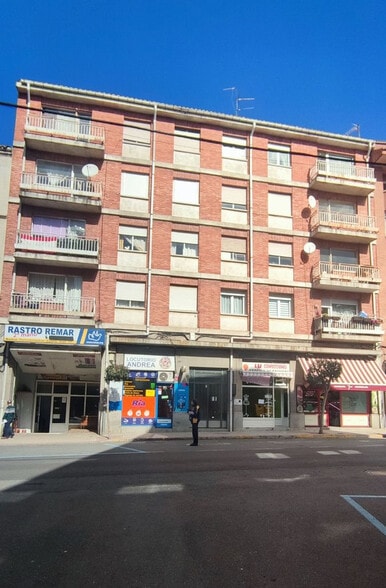 Calle Cuartel de la Montaña, 7, Ávila, Ávila en venta - Foto del edificio - Imagen 2 de 2