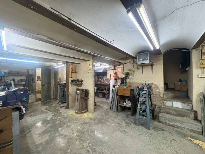 Local en València, Valencia en venta - Foto del interior - Imagen 2 de 12