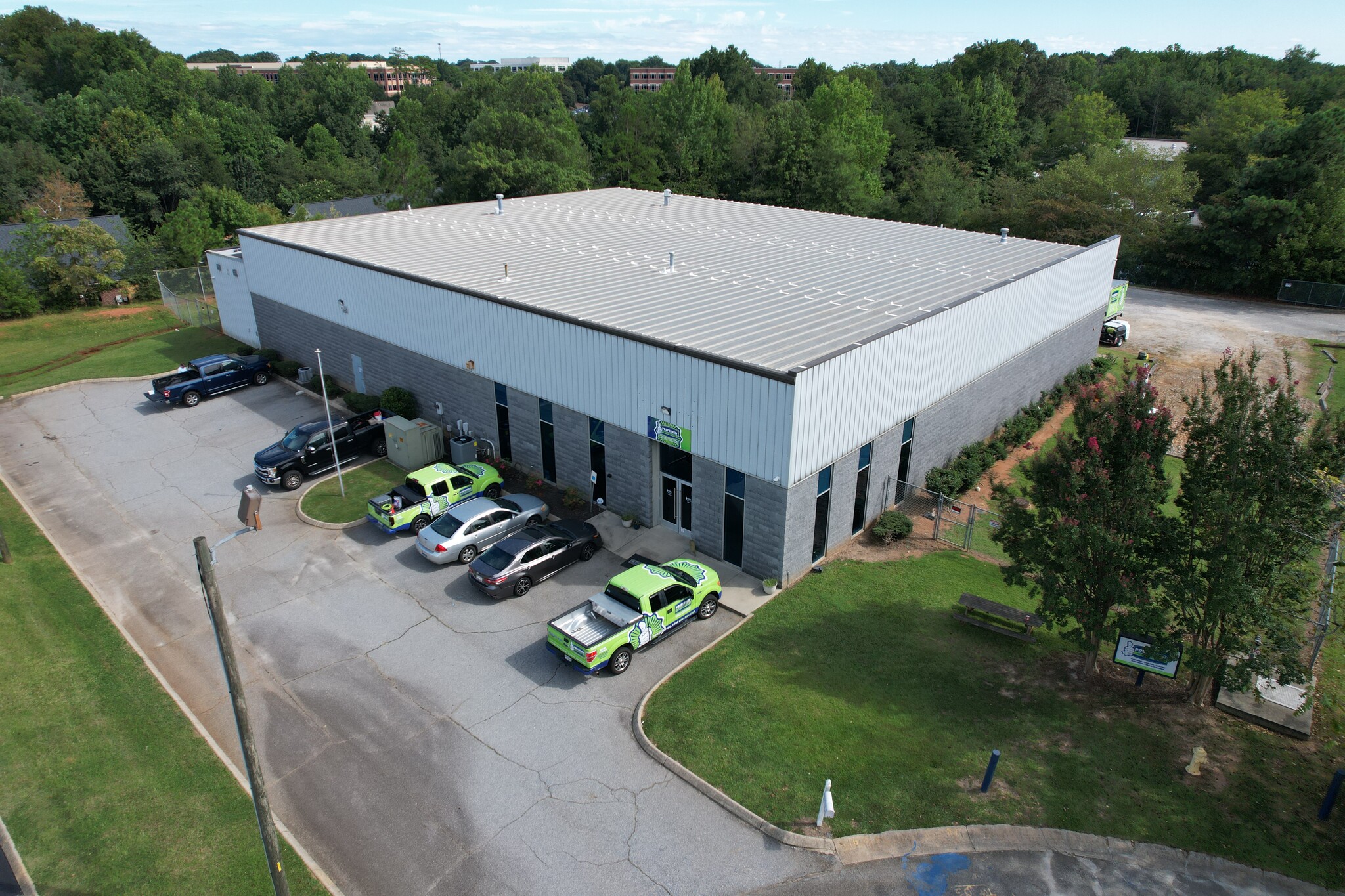 11 Task Industrial Ct, Greenville, SC en venta Foto del edificio- Imagen 1 de 10