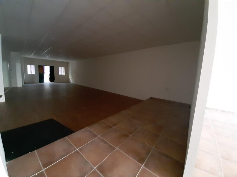 Local en Malpartida de Cáceres en venta - Foto del edificio - Imagen 2 de 6