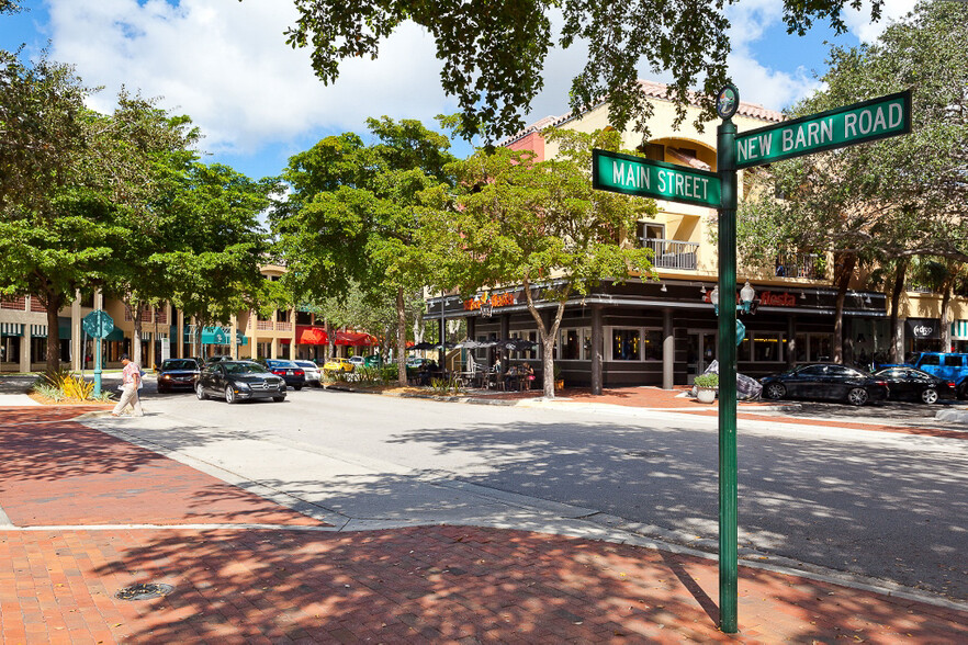 6701-6855 Main St, Miami Lakes, FL en alquiler - Foto del edificio - Imagen 2 de 5