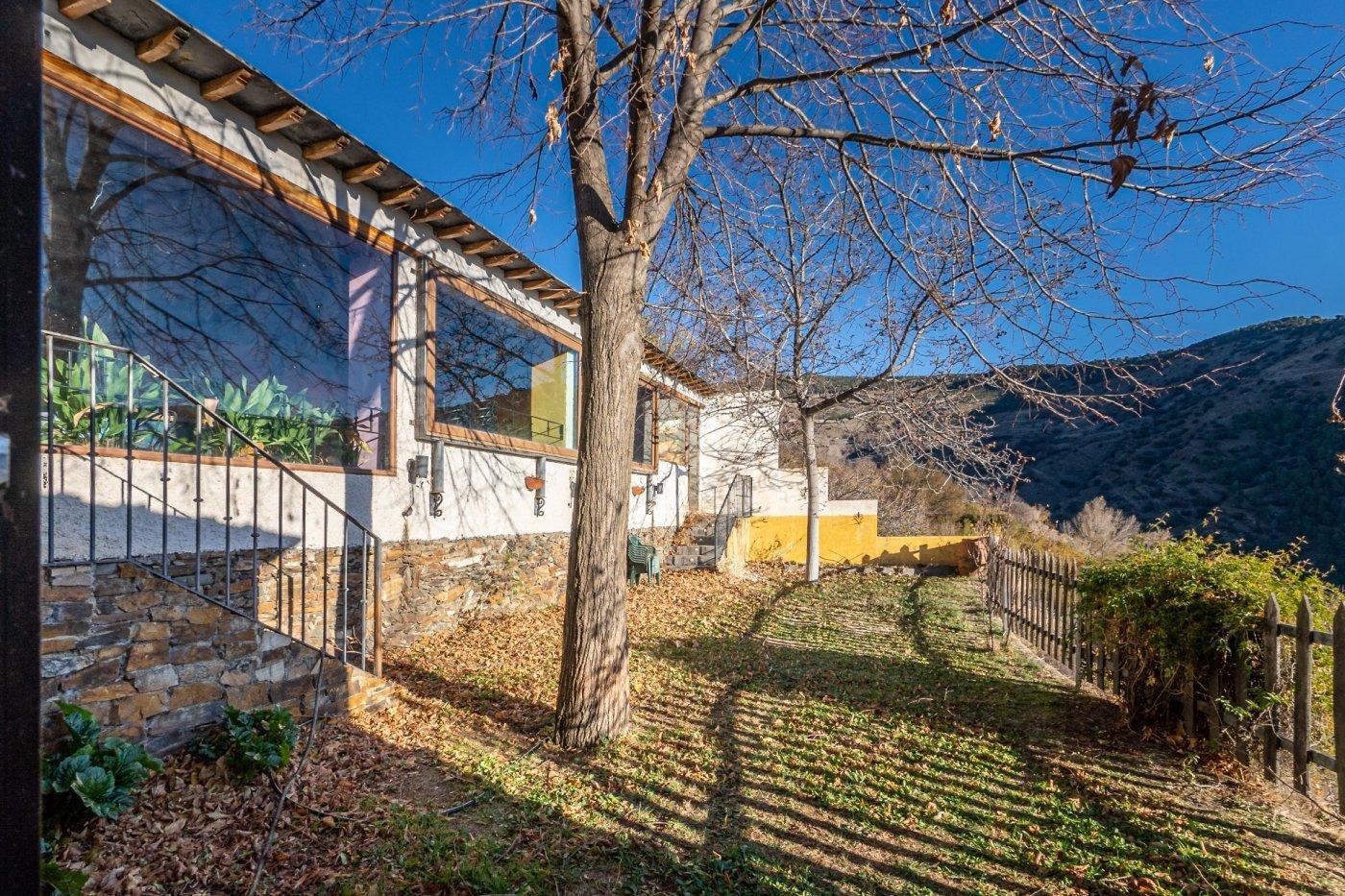 Hotel y hospedaje en Bérchules en venta Foto del edificio- Imagen 1 de 24