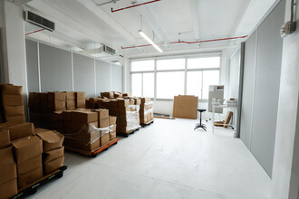 610 W 26th St, New York, NY en alquiler Foto del interior- Imagen 2 de 6