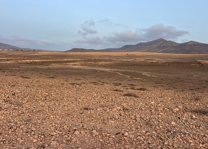 Terreno en Antigua en venta - Foto del edificio - Imagen 2 de 27