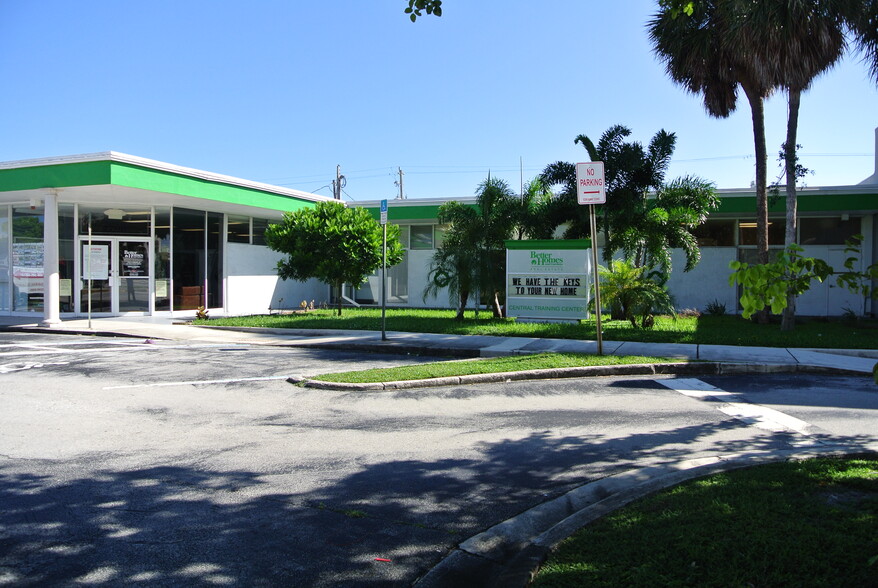 2700 E Oakland Park Blvd, Fort Lauderdale, FL en alquiler - Foto principal - Imagen 1 de 5