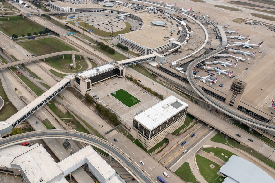 2222 S Service Rd, Dallas, TX en alquiler - Foto del edificio - Imagen 1 de 20