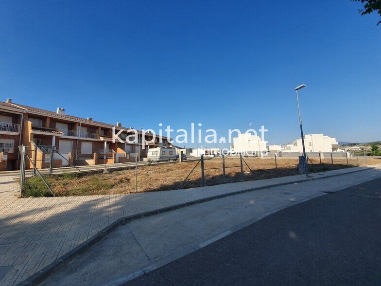 Terreno en València en venta - Foto del edificio - Imagen 3 de 6