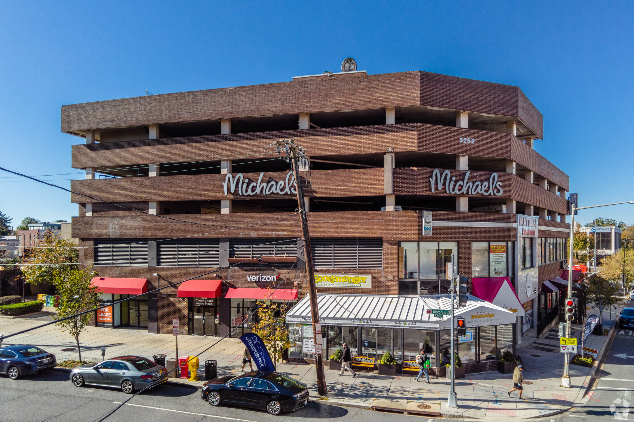 5252 Wisconsin Ave NW, Washington, DC en alquiler Foto del edificio- Imagen 1 de 5