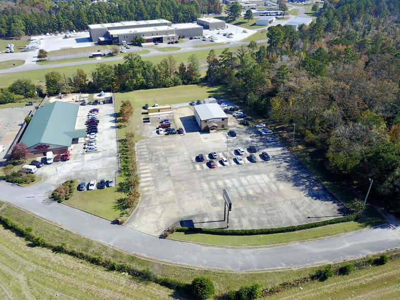 85 Leah Ln, Calera, AL en alquiler - Foto del edificio - Imagen 1 de 11