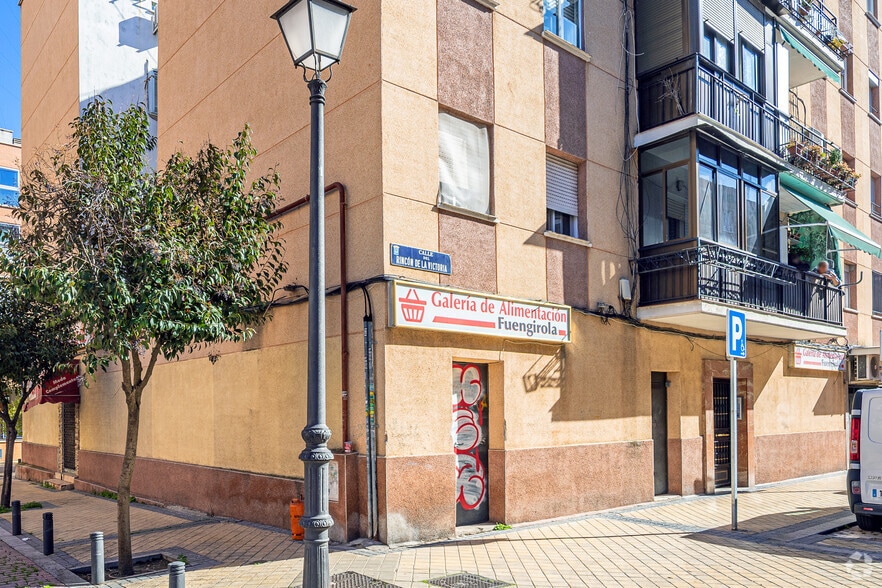 Calle Rincón de la Victoria, 1, Madrid, Madrid en venta - Foto del edificio - Imagen 3 de 7