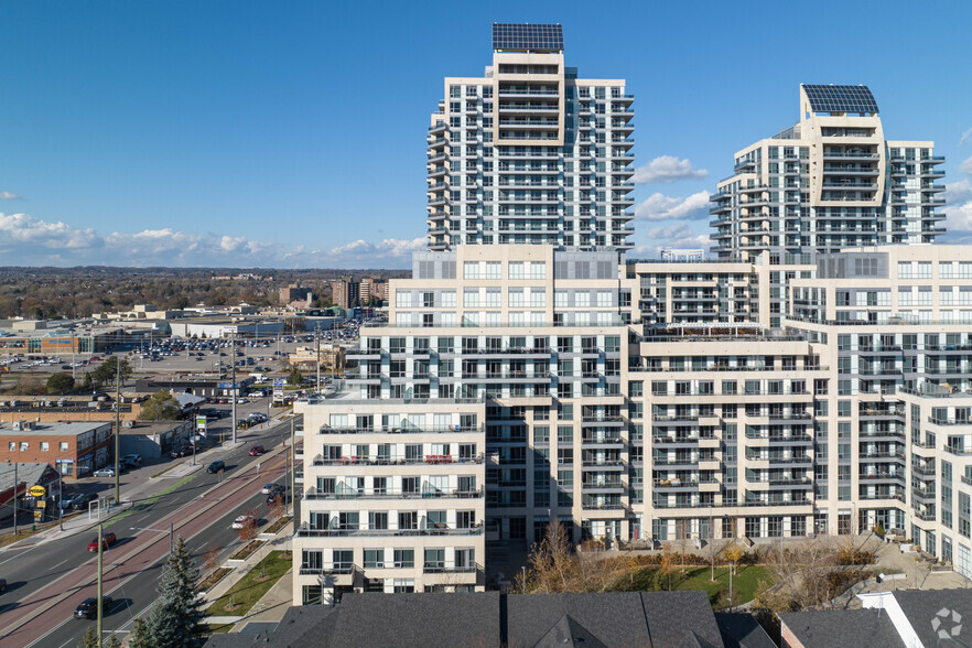 9191 Yonge St, Richmond Hill, ON en alquiler - Foto del edificio - Imagen 3 de 6