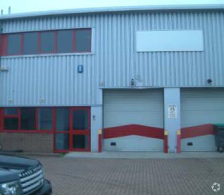 Belvue Rd, Northolt en venta - Foto del edificio - Imagen 2 de 2