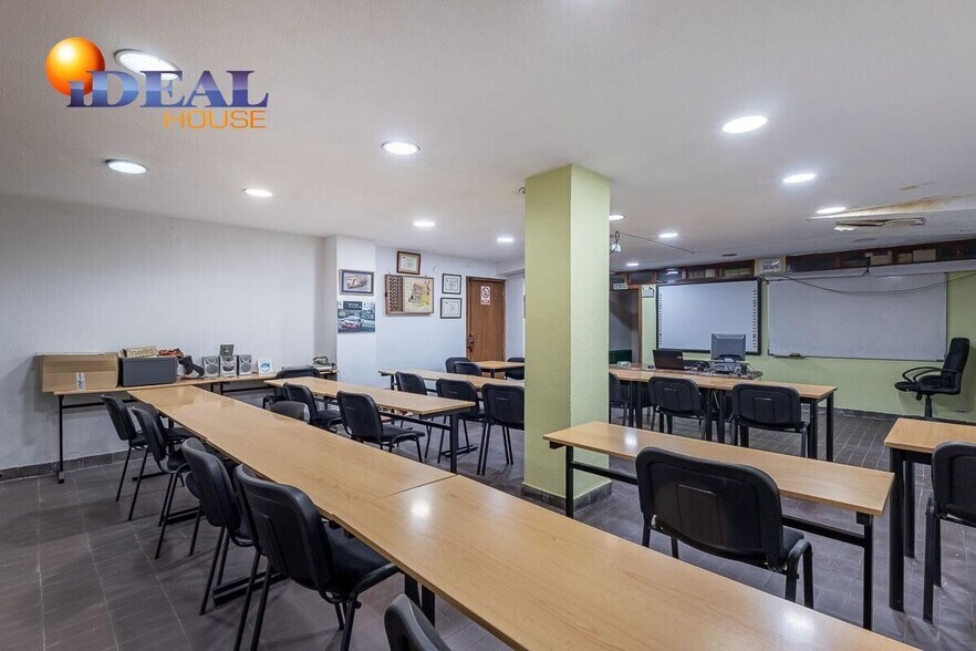 Calle Andorra, 1-1, Granada, Granada en venta - Foto del interior - Imagen 1 de 9