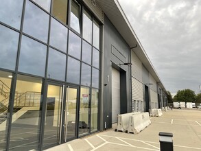 Concord Rd, London en alquiler Foto del edificio- Imagen 1 de 22