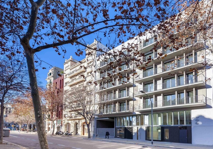 Carrer de la Diputació, 459, Barcelona, Barcelona en alquiler - Foto del edificio - Imagen 3 de 7