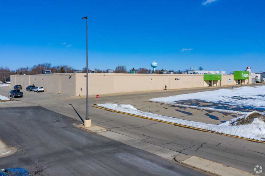 900 W Northland Ave, Appleton, WI en alquiler - Foto del edificio - Imagen 2 de 9