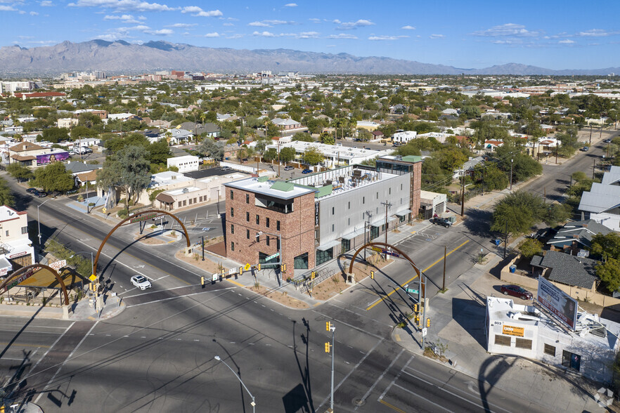 747 S 6th Ave, Tucson, AZ en alquiler - Vista aérea - Imagen 2 de 29