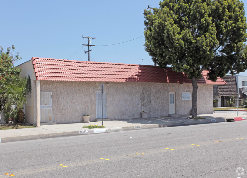 16220-16226 Clark Ave, Bellflower, CA en venta - Foto del edificio - Imagen 2 de 3