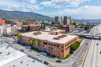 115 N 1st St, Burbank, CA - VISTA AÉREA  vista de mapa