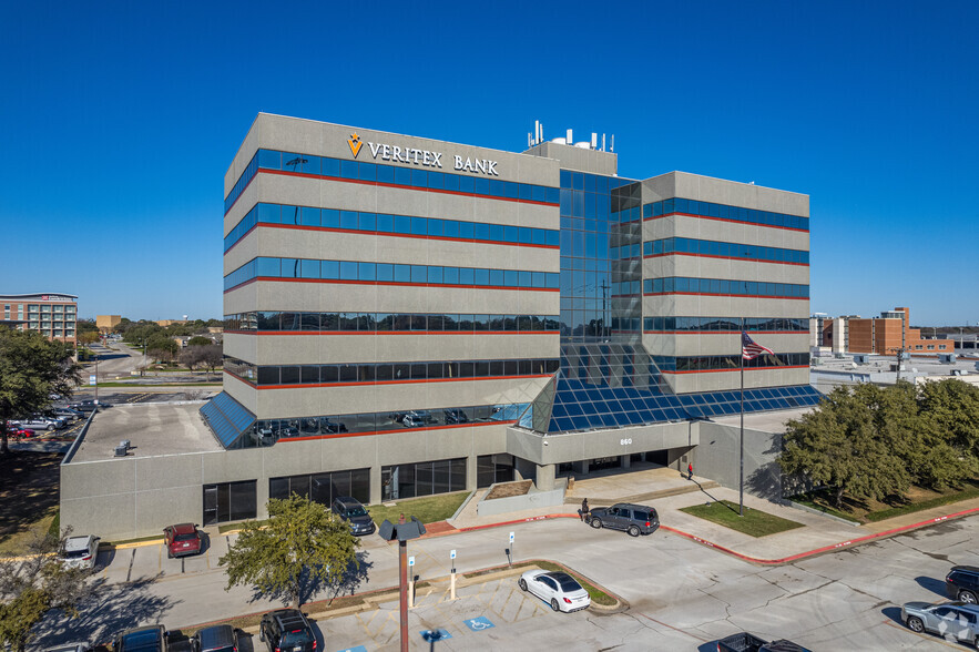 860 W Airport Fwy, Hurst, TX en alquiler - Foto del edificio - Imagen 1 de 4