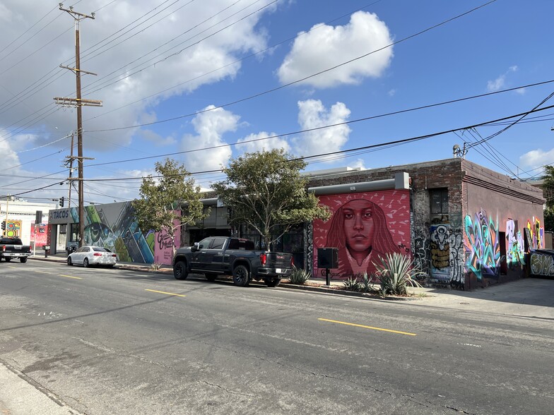 2000 E 7th St, Los Angeles, CA en alquiler - Foto del edificio - Imagen 1 de 29