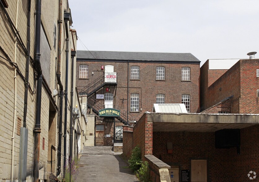 45 London Rd, East Grinstead en alquiler - Foto principal - Imagen 1 de 6